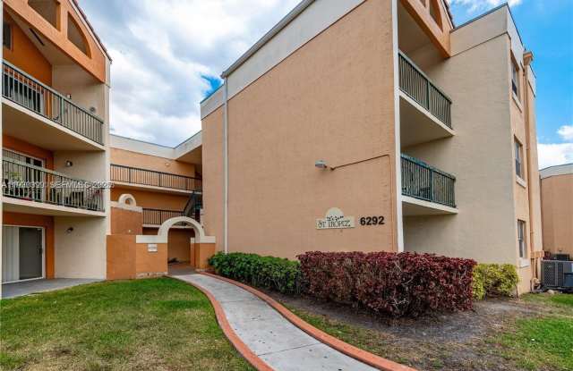 Photo of 6292 NW 186th St