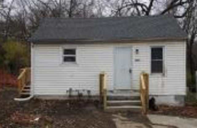 2222 South Arlington Avenue