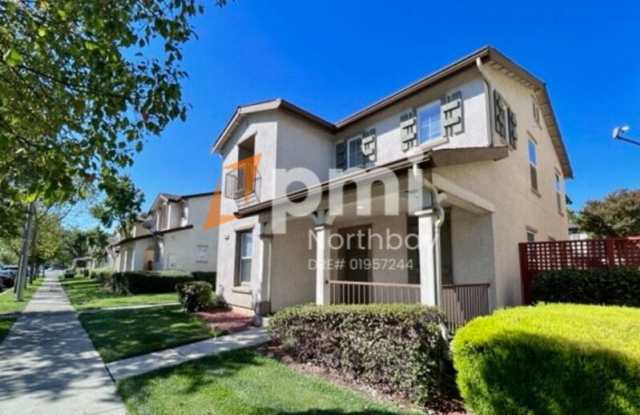 3200 Puffin Cir