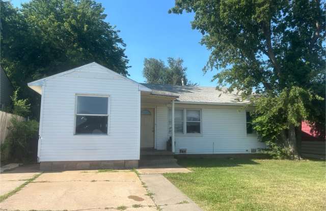 Photo of 2Bed 1Bath Northside Home!