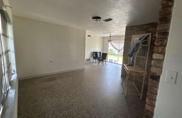 6217 SPANISH OAK DRIVE