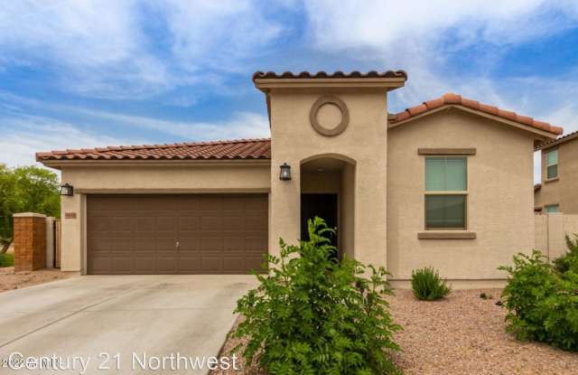 1610 E Jardin Pl