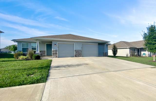 Photo of Stunning Renovated Duplex | 3BR/2BA Dream Home in Prime Location