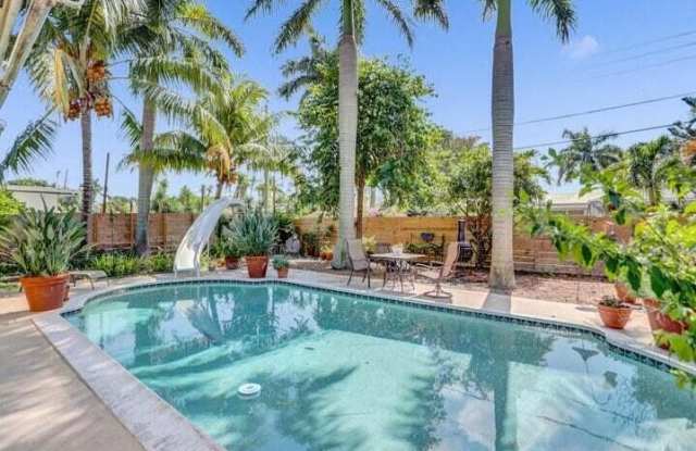 420 NE 36th Street