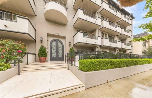 11218 Camarillo Street