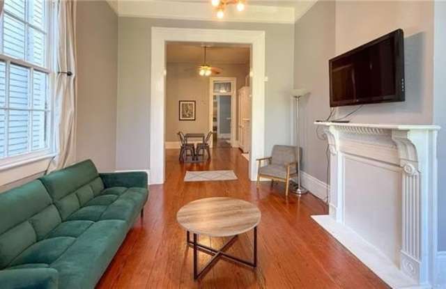 329 BELLEVILLE Street