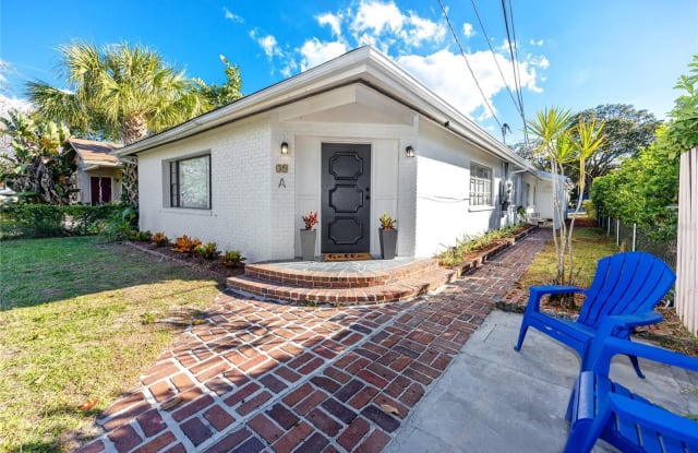 39 W OAKWOOD STREET