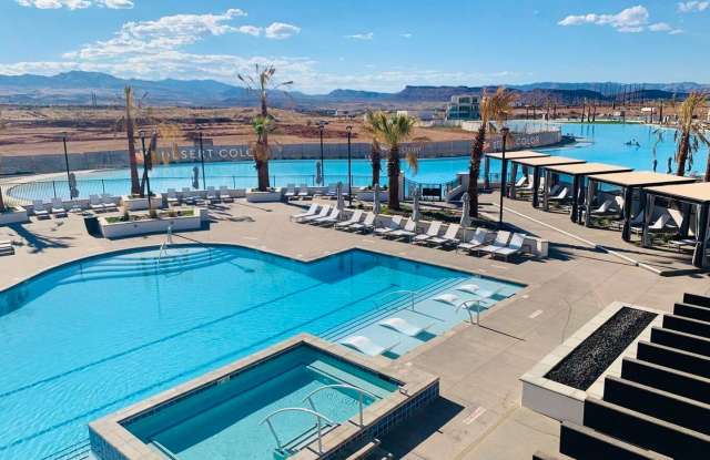 3 Bedroom Home in Desert Color with Lagoon Access! End Unit!