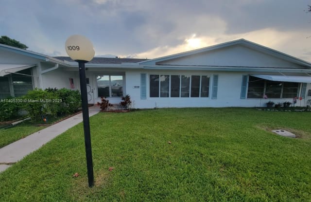 1009 NW 88th Ave - 1009 Northwest 88th Avenue, Plantation, FL 33322