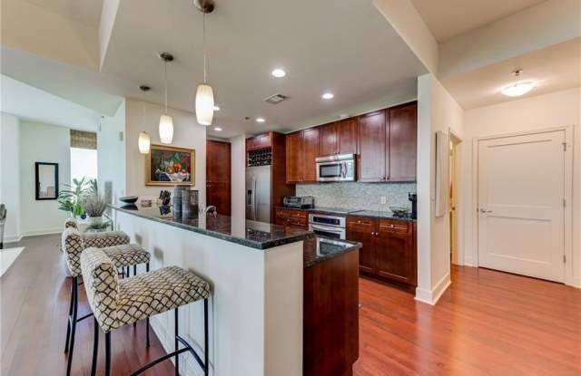 Photo of 2795 Peachtree Road NE