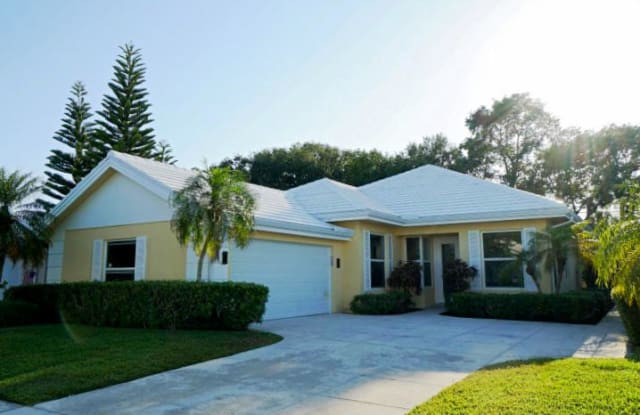 8605 Wakefield Drive - 8605 Wakefield Drive, Palm Beach Gardens, FL 33410