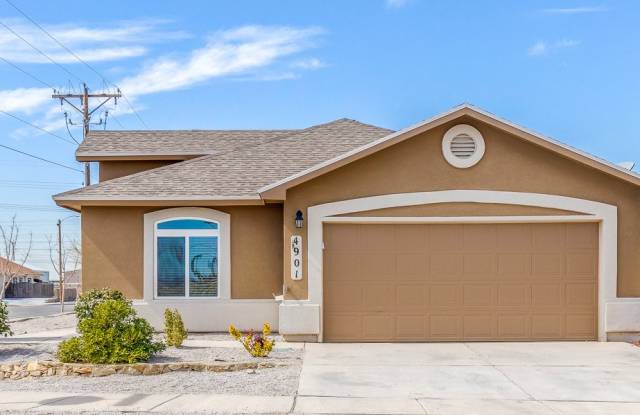 Home For Rent - 4901 Marcella Santillana, El Paso, TX 79938