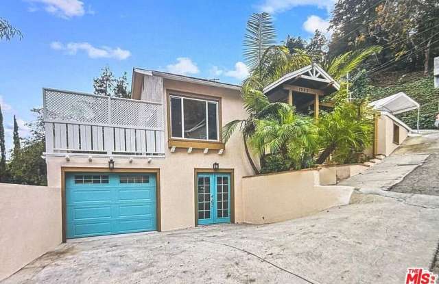 Photo of 1552 Crater Ln