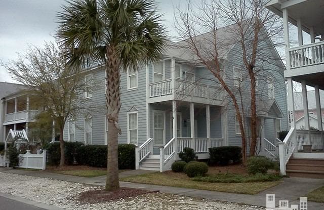 211 Silver Sloop Way - 211 Silver Sloop Way, Carolina Beach, NC 28428