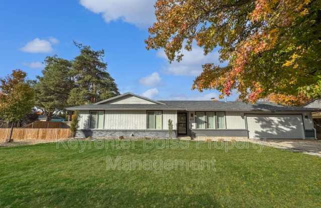 Photo of 4727 S Arrowhead Way