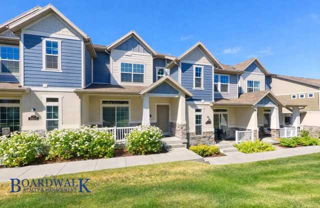 Photo of Beautiful 4 bedroom Townhome in West Valley!