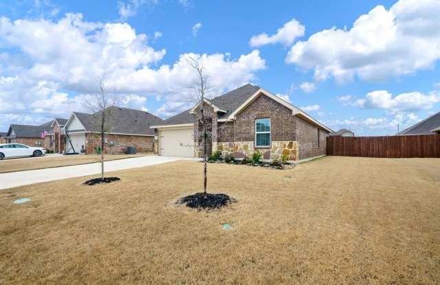 1620 Knoll Crest Drive