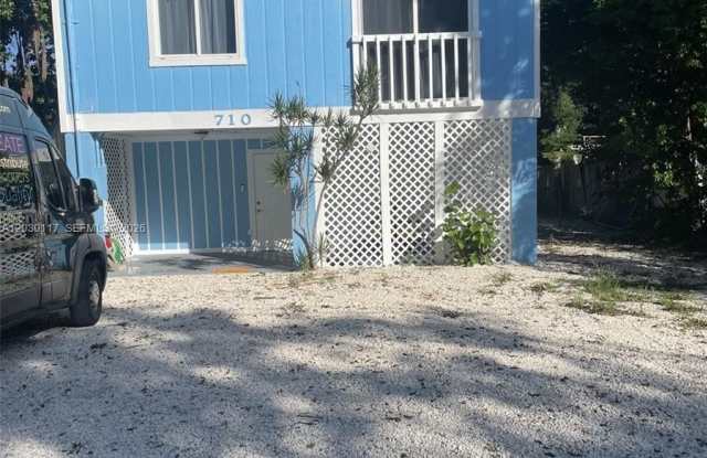 710 Barcelona Rd