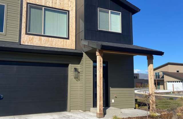 Photo of 3 Bedroom | 2.5 Bath Home in The Dalles