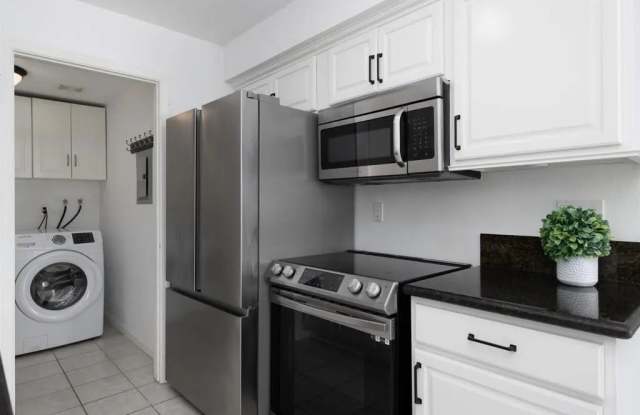 4273 Rockport Bay Way