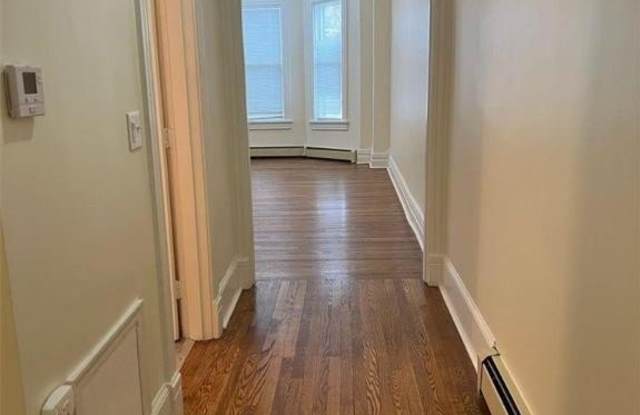 531 Linden Street unit: 2