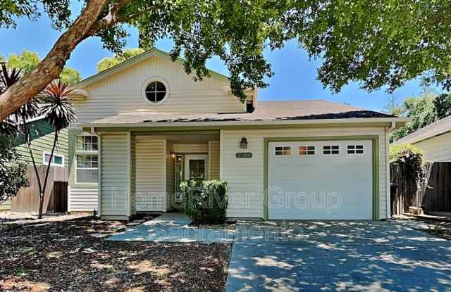 2414 Albany Ave
