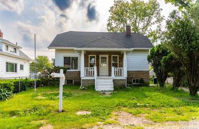 Photo of 21200 Collingham Avenue