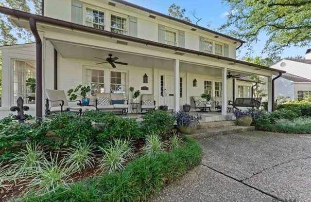 East Lakeshore Drive