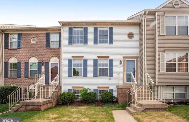 8662 DIANE CT