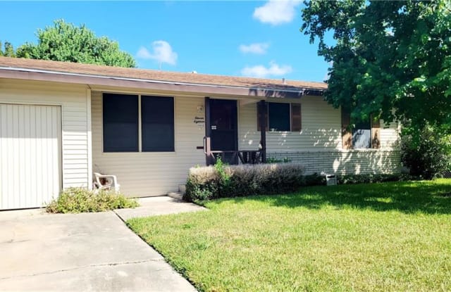 1118 Rickey Dr - 1118 Rickey Drive, Corpus Christi, TX 78412