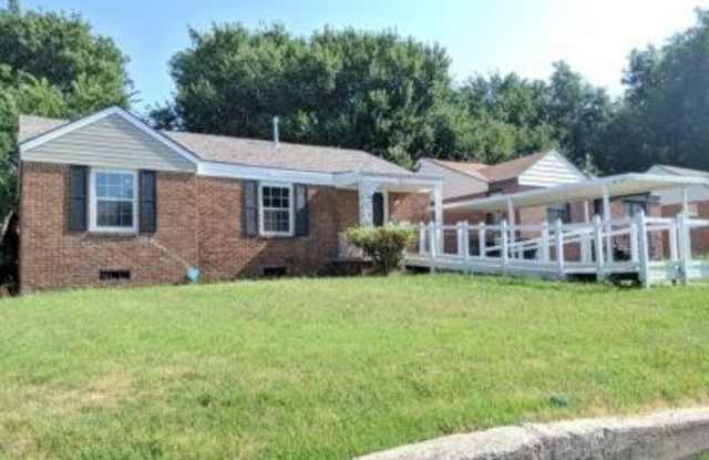 Photo of 2111 Hardin Drive