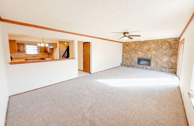 Prime Edmond Location | 3-Bed Duplex Near Boulevard  Broadway