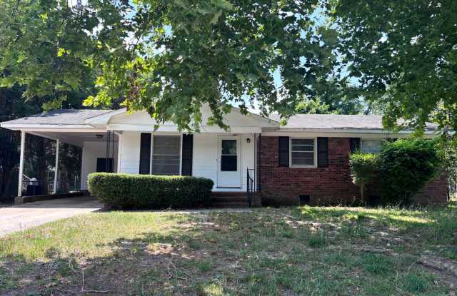 944 Lark Drive ~ Marlboro~ 2 WEEKS FREE