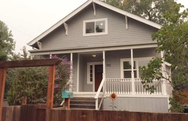 Beautifully updated 4 bed/3 bath historic home in Jefferson neighborhood - Available July 2nd, 2025