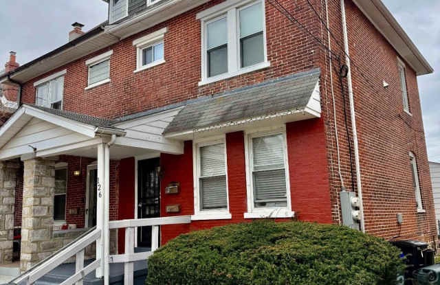 126 E BERKLEY Avenue unit: 2Nd Floor