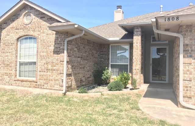 Open Plan - 3 Beds + Office - Moore Schools