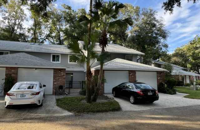 626 Red Oak Circle - 1