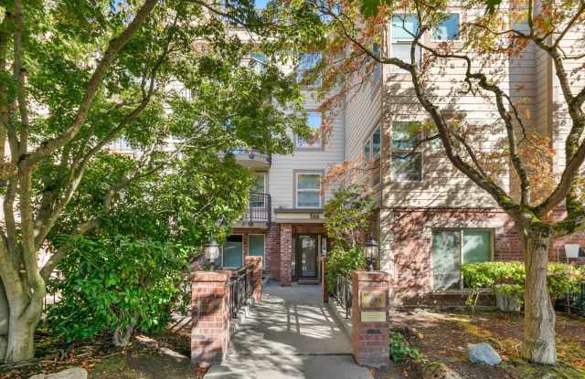 Charming Two-Bedroom Located on Queen Anne!!!!