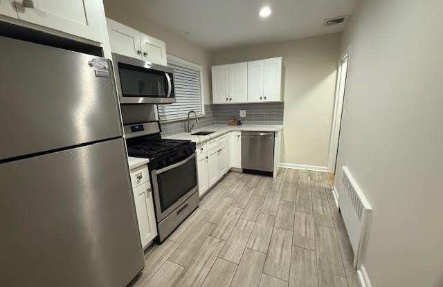 Photo of 353 E Market Street