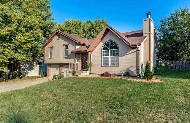 1211 S.W. Hillcrest Drive