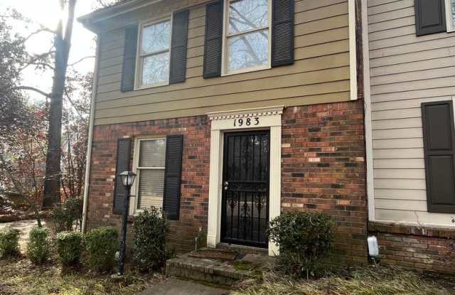 2BR/2.5ba townhome in heart of Germantown! Interior Images coming soon! Includes water and most lawn maintenance! No pets. 2 reserved parking spaces. - 1983 Kimbrough Road, Germantown, TN 38138