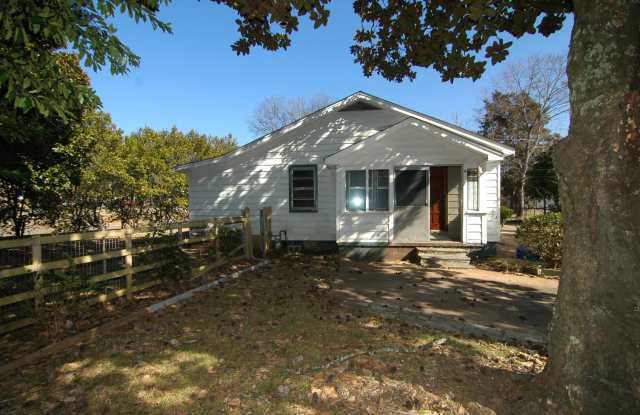 4110 Broyles Ave.