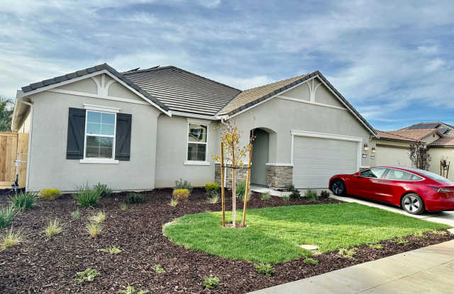 Lovely 4/2 Near Clovis East