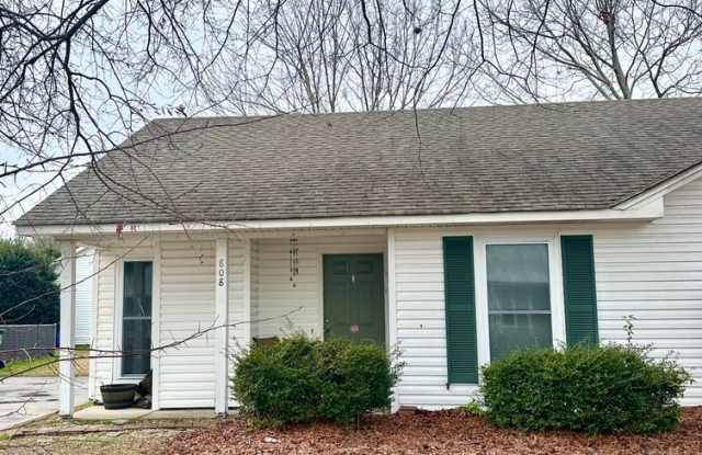 808 Varsity Drive