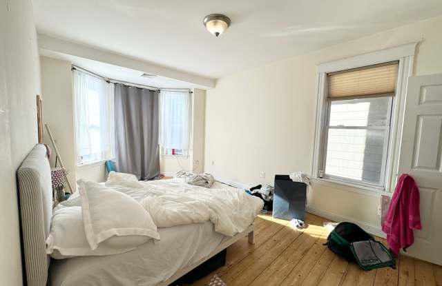 31 Hillside St #3C Boston MA 02120