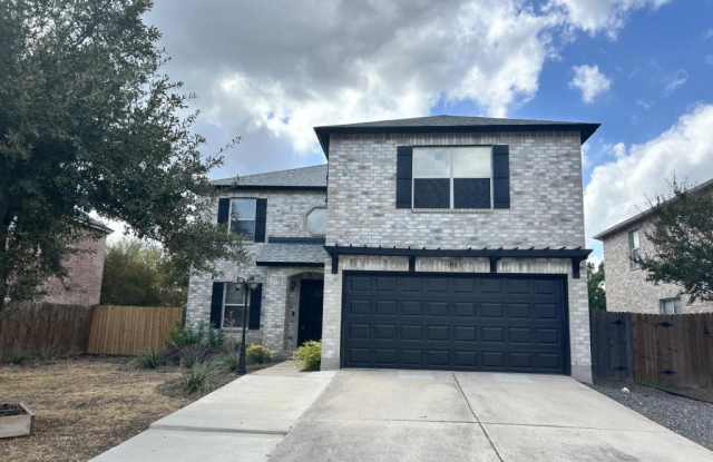 303 Edgewood Cove