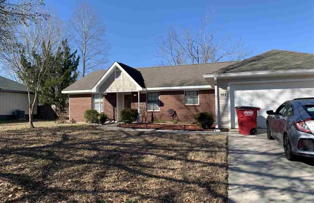 125 Ridgebend Circle - 125 Ridgebend Dr, Centerville, GA 31028