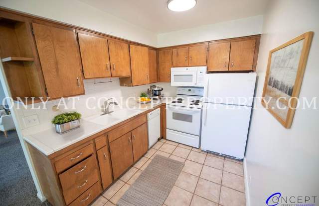 Photo of 425 E. 3rd Ave