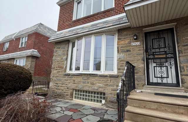 8523 MANSFIELD Avenue unit: 2