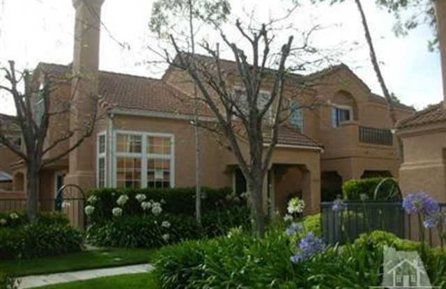 Lovely California Lighthouse Townhome.